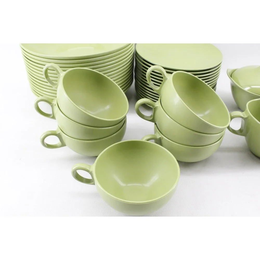 Vintage MCM‎ Oneida Melamine 70s Avocado Ivy Green Lot Of 42